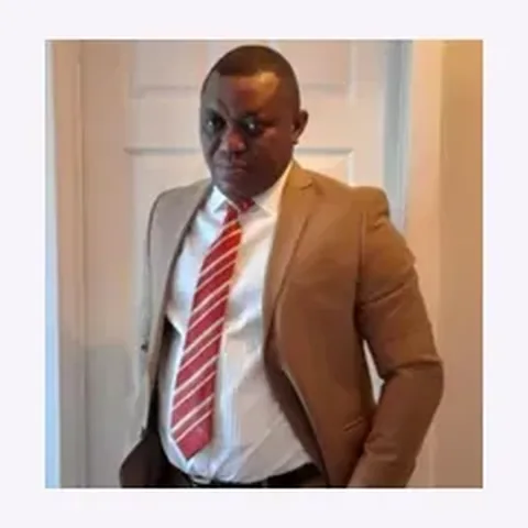 Dr Ayodele Adetuyi